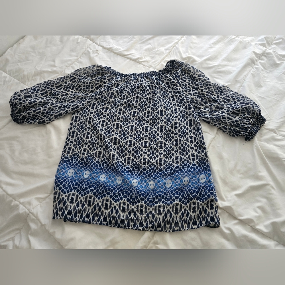 Aqua Puff Sleeve pattern blouse - Picture 2 of 5